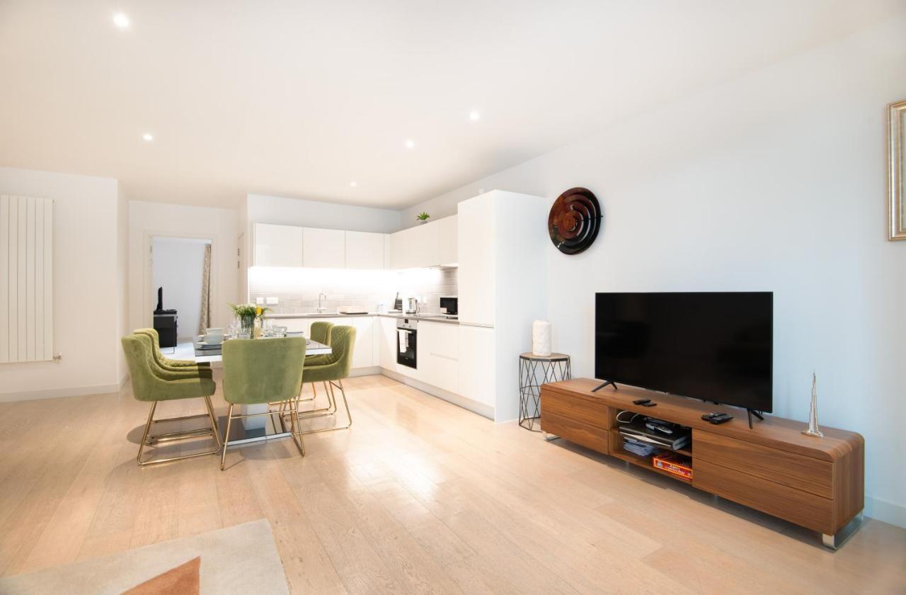 Austin David Apartments Royal Wharf ロンドン エクステリア 写真