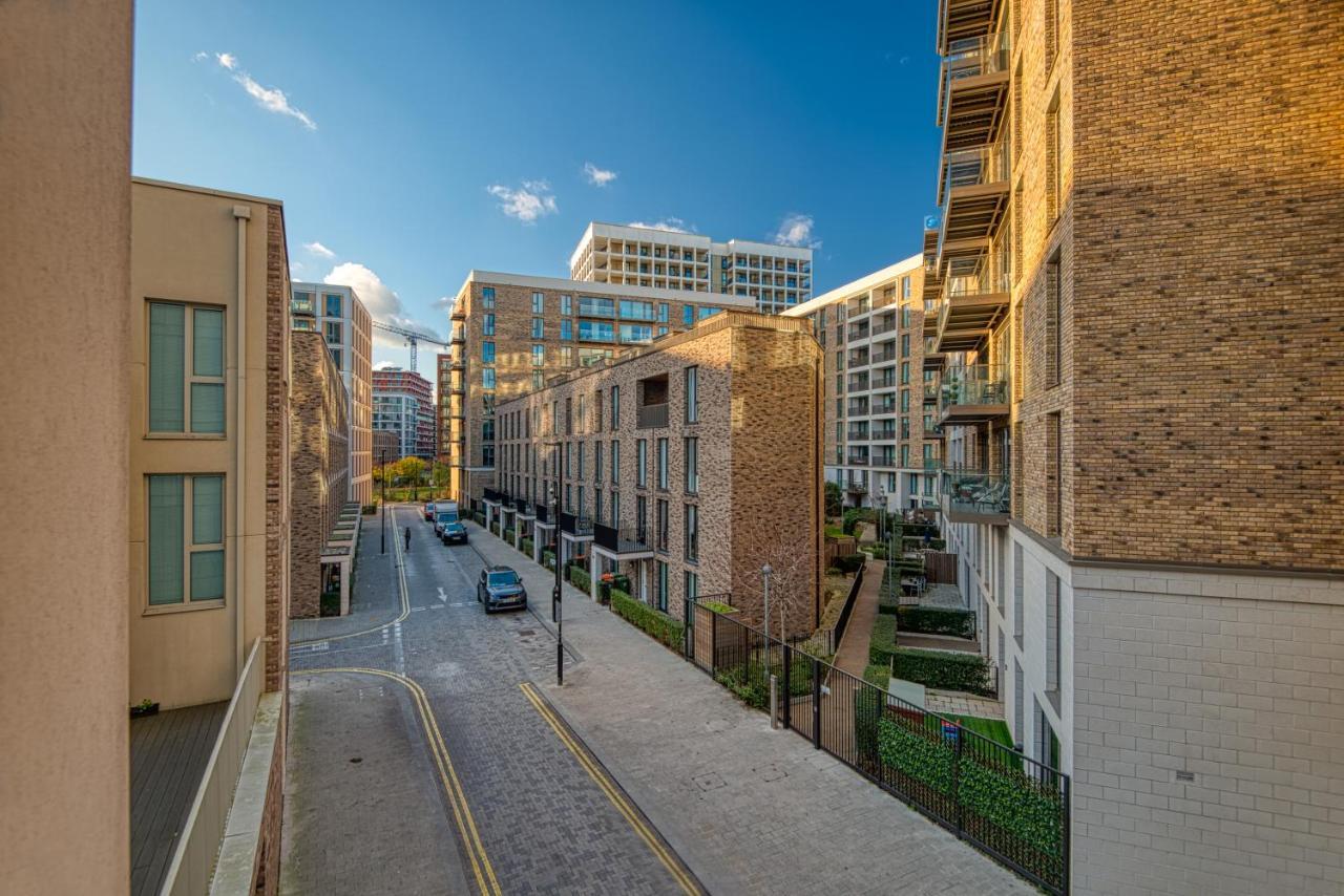 Austin David Apartments Royal Wharf ロンドン エクステリア 写真